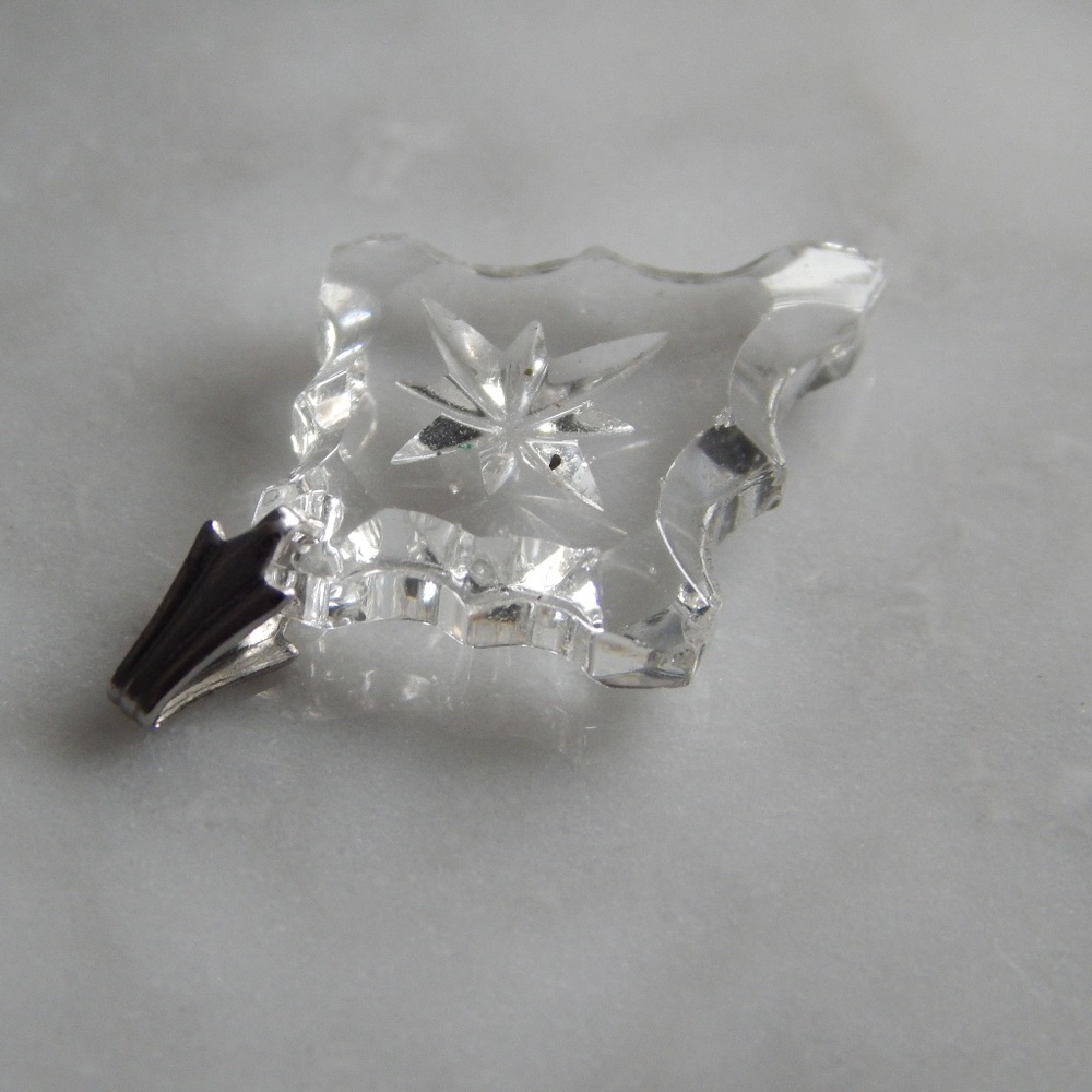 Crystal pendant